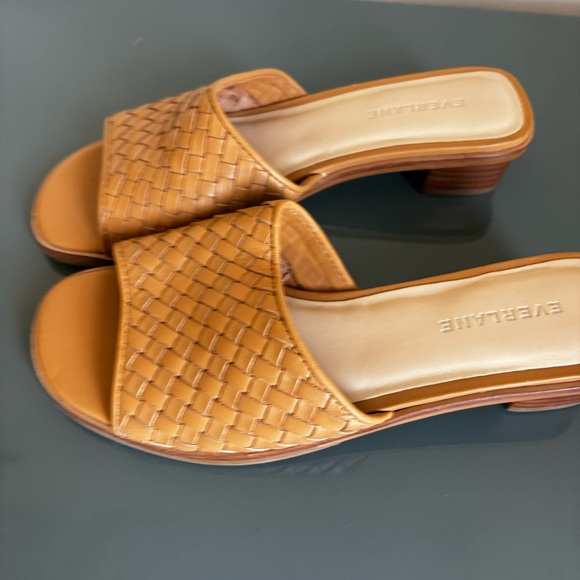 Everlane Block Heel Slides Tan Leather Woven 6.5.  Almost like new. Well made. - Picture 12 of 16